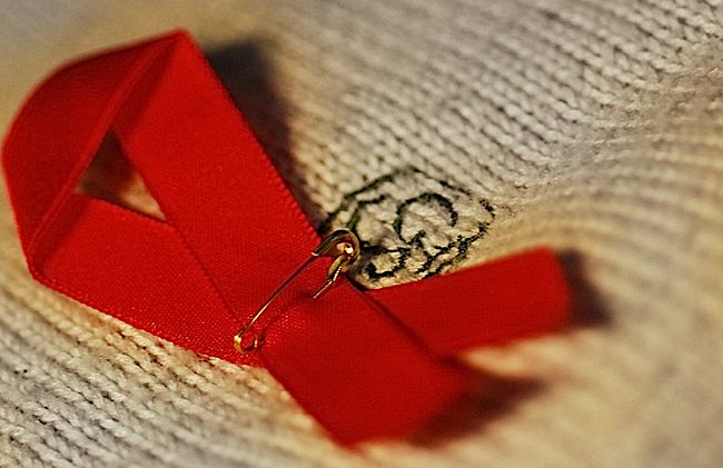 aidsribbon.jpg