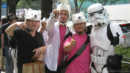dannychoo_iphone_launch.jpg