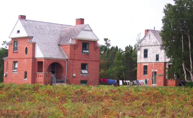 keeperhouses.jpg