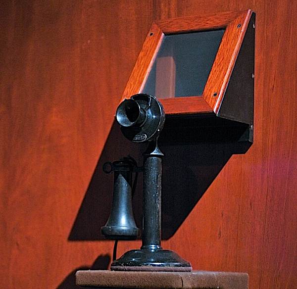 The videophone rises again Boing Boing